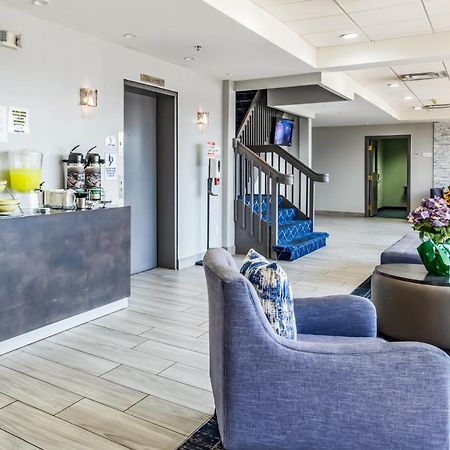 Quality Inn Roseville-Detroit North エクステリア 写真