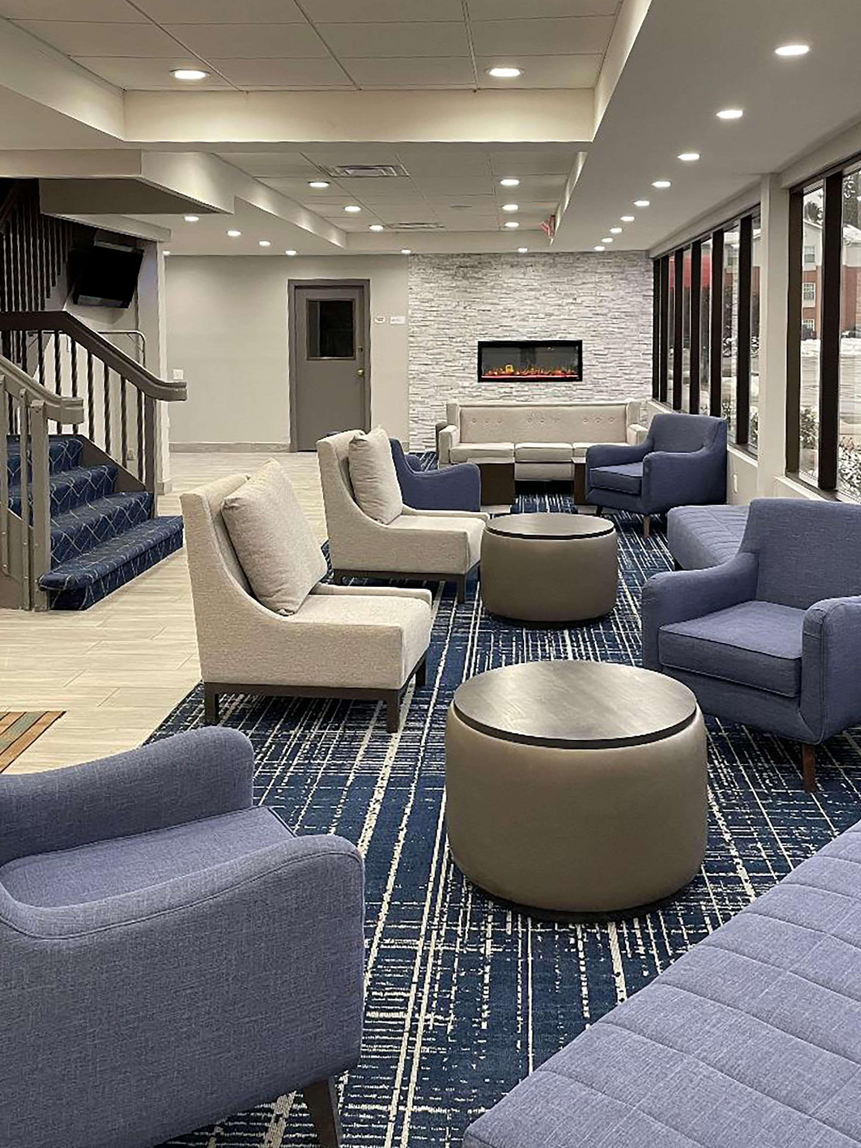 Quality Inn Roseville-Detroit North エクステリア 写真